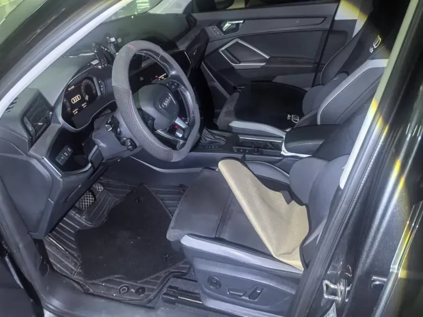 2021 Audi Q3 1.4T 150HP L4 7DCT,autocango,china used car exporter,china ev exporter,chinese used car exporter,chinese used ev exporter