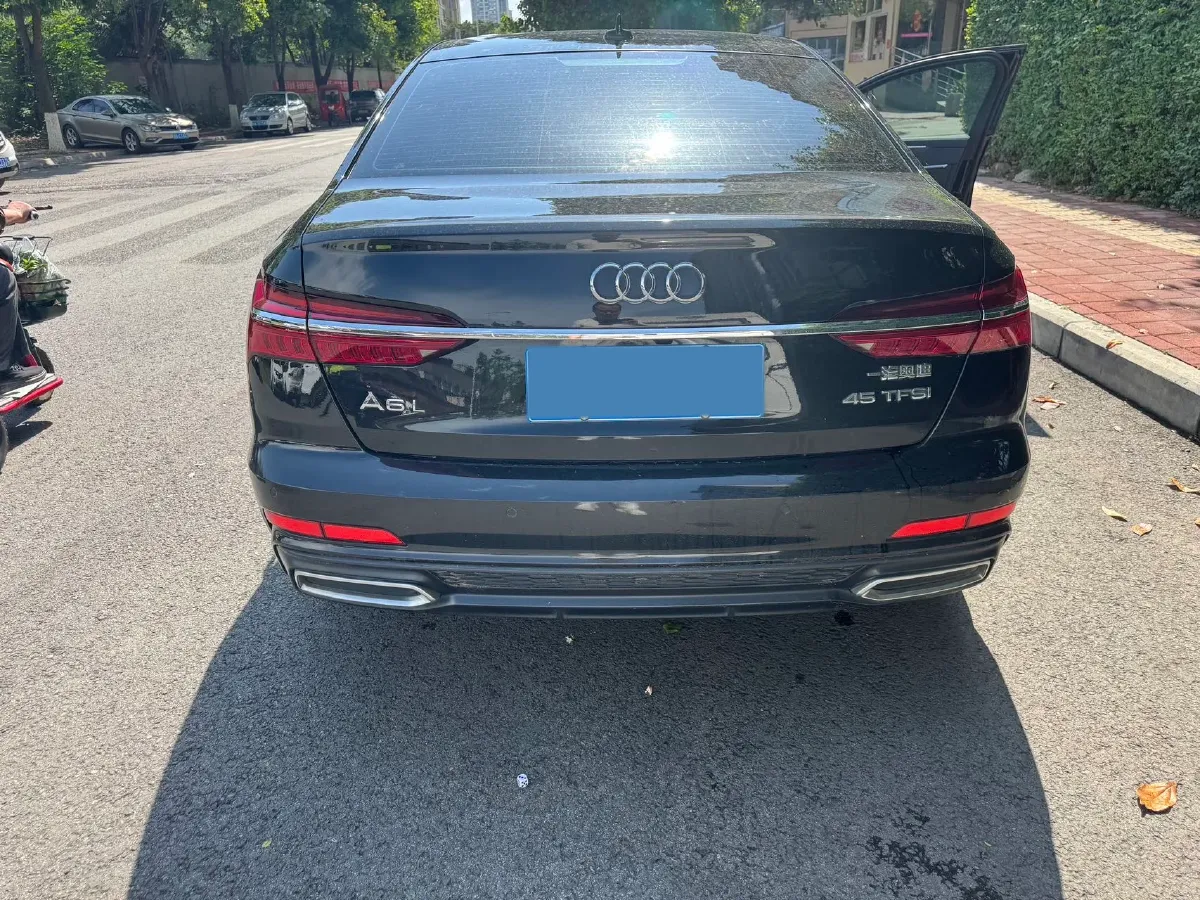 2021 Audi A6L 2.0T 224HP L4 7DCT,autocango,china used car exporter,china ev exporter,chinese used car exporter,chinese used ev exporter