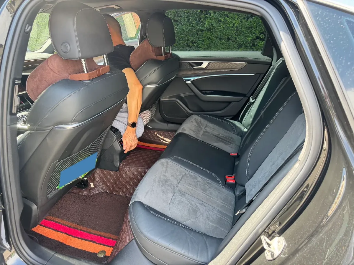 2021 Audi A6L 2.0T 224HP L4 7DCT,autocango,china used car exporter,china ev exporter,chinese used car exporter,chinese used ev exporter