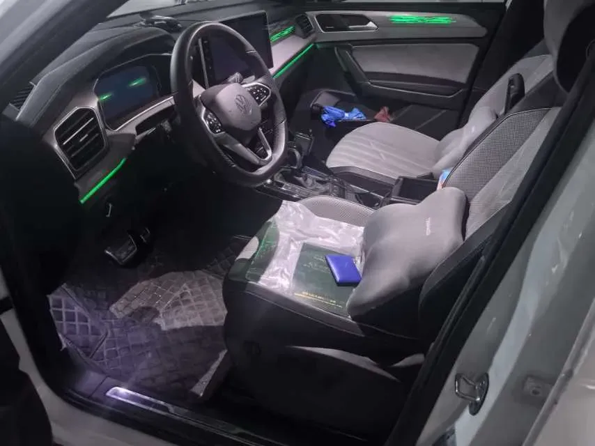 2023 Volkswagen Tayron 2.0T 220HP L4 7DCT,autocango,china used car exporter,china ev exporter,chinese used car exporter,chinese used ev exporter