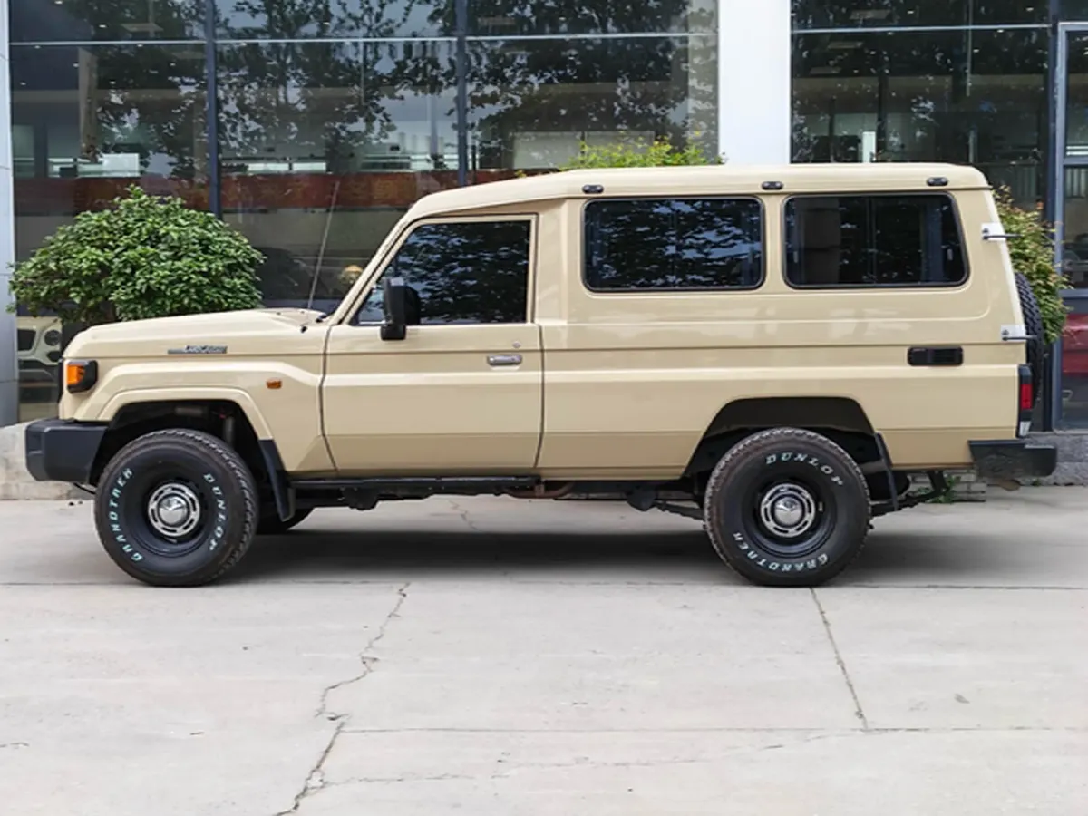 2024 Land Rover Range Rover Velar 2.0T 250HP L4 8AT,autocango,china used car exporter,china ev exporter,chinese used car exporter,chinese used ev exporter