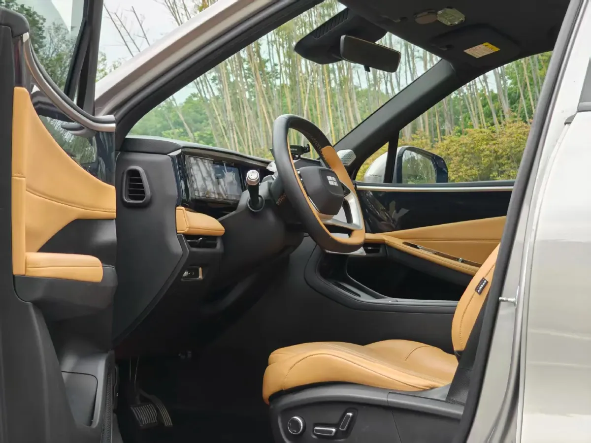 2023 Geely Galaxy L7 1.5T 163HP L4 3DHT PHEV 18.7KWH,autocango,china used car exporter,china ev exporter,chinese used car exporter,chinese used ev exporter