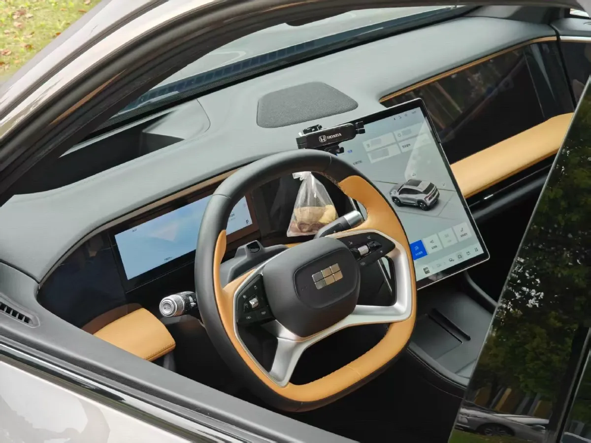 2023 Geely Galaxy L7 1.5T 163HP L4 3DHT PHEV 18.7KWH,autocango,china used car exporter,china ev exporter,chinese used car exporter,chinese used ev exporter