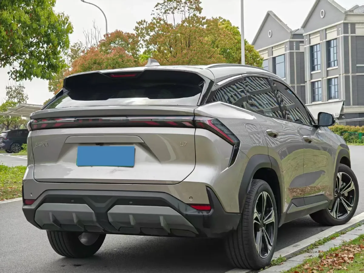 2023 Geely Galaxy L7 1.5T 163HP L4 3DHT PHEV 18.7KWH,autocango,china used car exporter,china ev exporter,chinese used car exporter,chinese used ev exporter