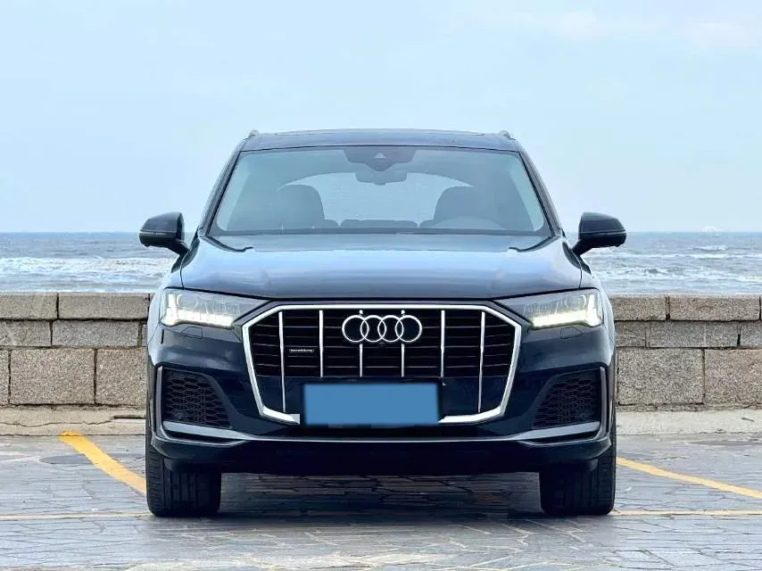 2020 Audi Q7 3.0T 340HP V6 8AT,autocango,china used car exporter,china ev exporter,chinese used car exporter,chinese used ev exporter