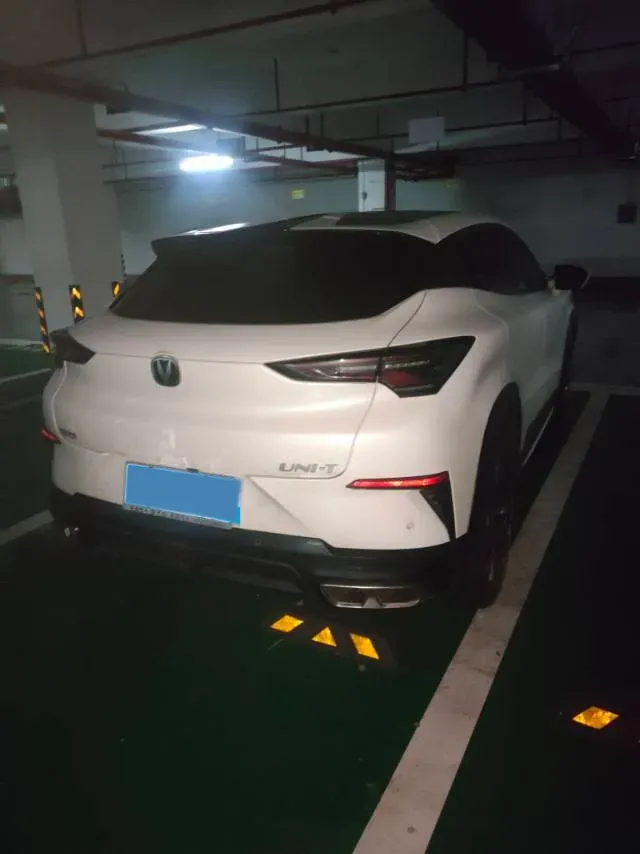 2023 ChangAn UNI-T 1.5T 188HP L4 7DCT,autocango,china used car exporter,china ev exporter,chinese used car exporter,chinese used ev exporter