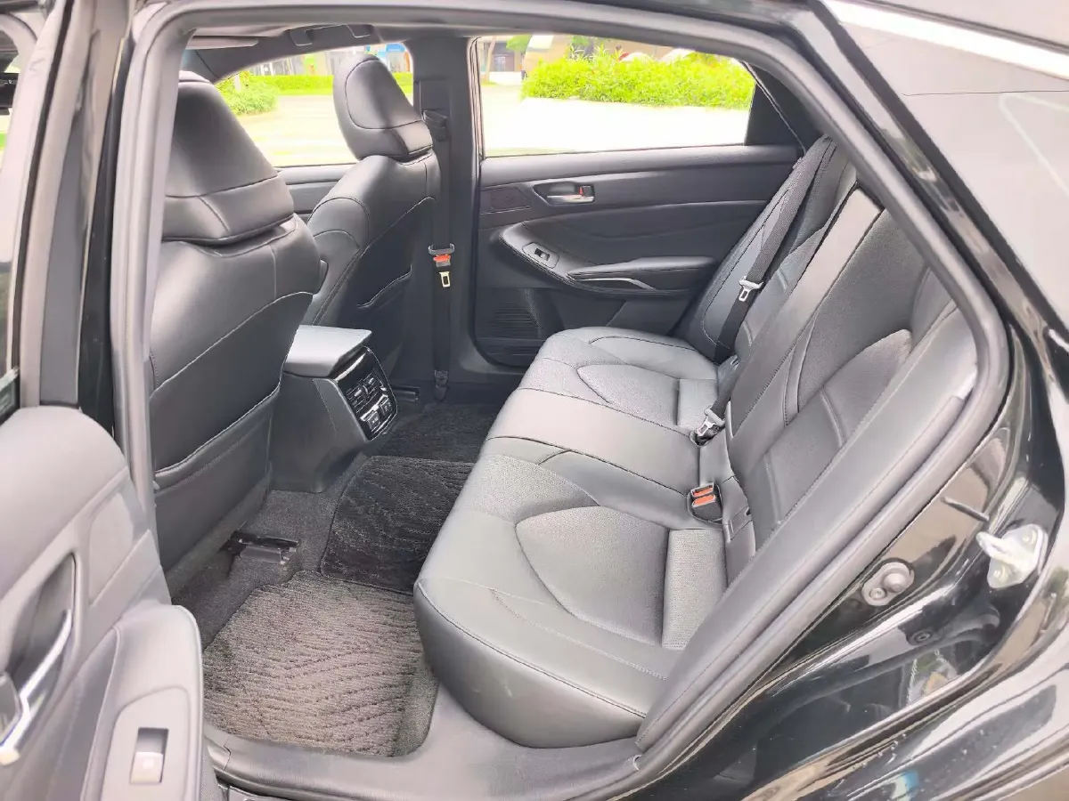 2019 Toyota Avalon 2.0L 178HP L4 CVT,autocango,china used car exporter,china ev exporter,chinese used car exporter,chinese used ev exporter