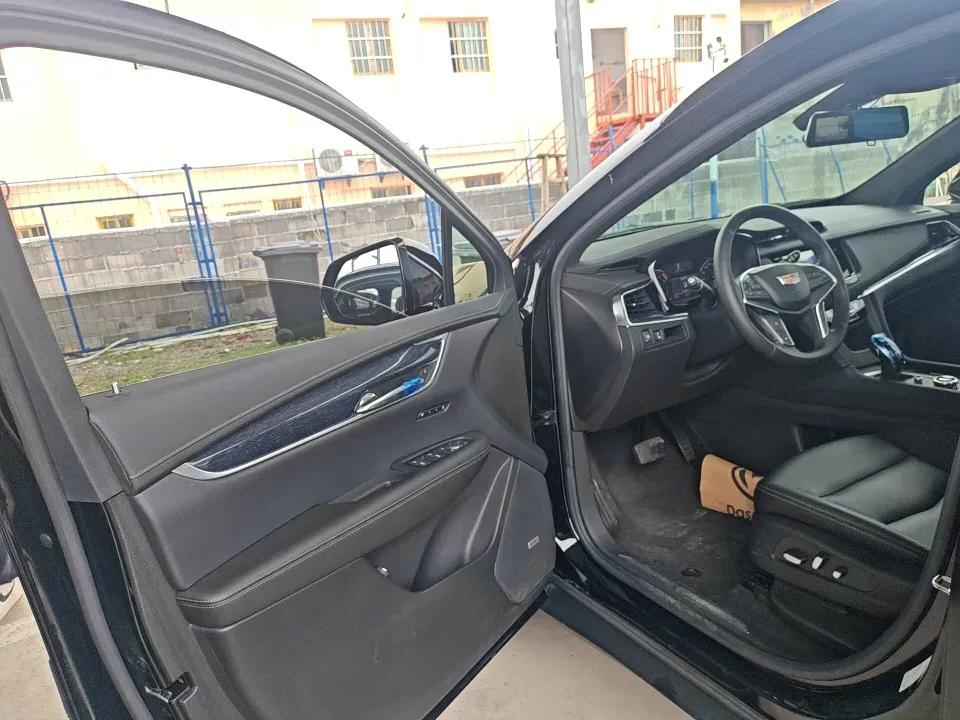 2023 Cadillac XT5 2.0T 237HP L4 9AT,autocango,china used car exporter,china ev exporter,chinese used car exporter,chinese used ev exporter