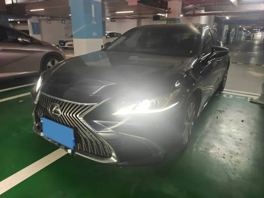 2018 Lexus ES 2.0L 167HP L4 6AT,autocango,china used car exporter,china ev exporter,chinese used car exporter,chinese used ev exporter