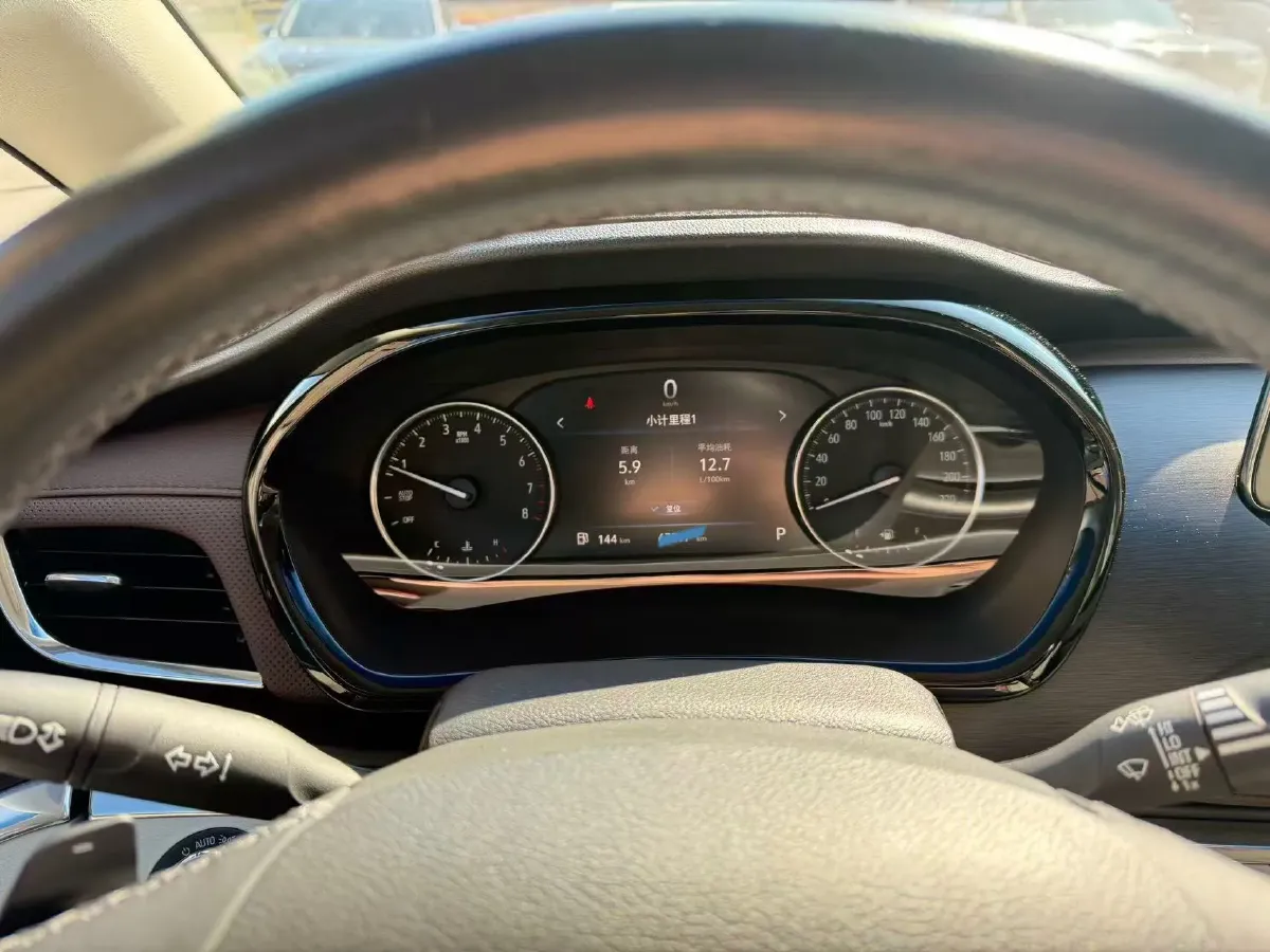 2020 Buick GL8 2.0T 237HP L4 9AT,autocango,china used car exporter,china ev exporter,chinese used car exporter,chinese used ev exporter