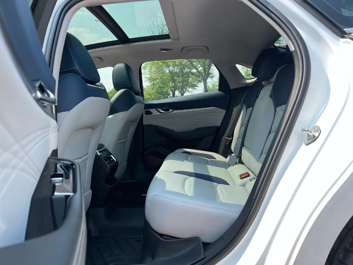 2021 Geely Preface 2.0T 190HP L4 7DCT,autocango,china used car exporter,china ev exporter,chinese used car exporter,chinese used ev exporter