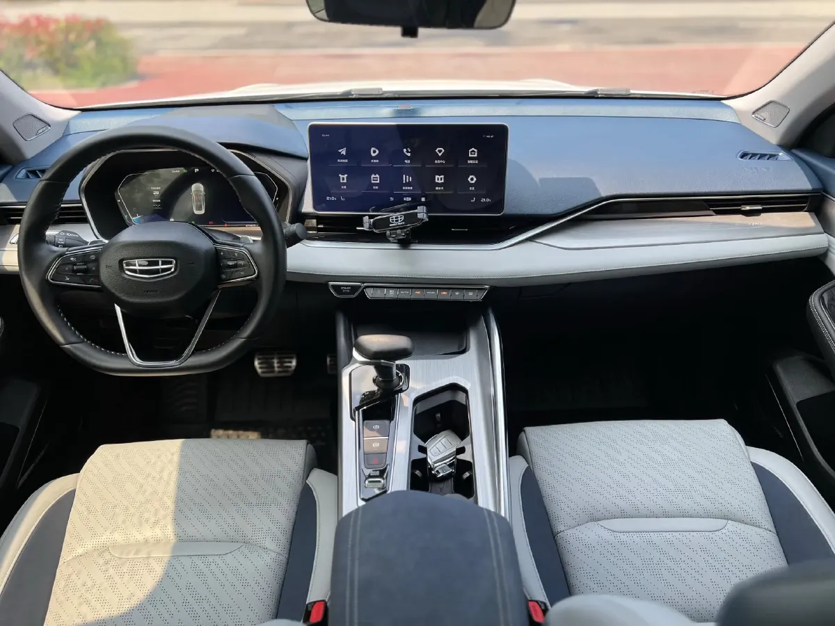 2021 Geely Preface 2.0T 190HP L4 7DCT,autocango,china used car exporter,china ev exporter,chinese used car exporter,chinese used ev exporter