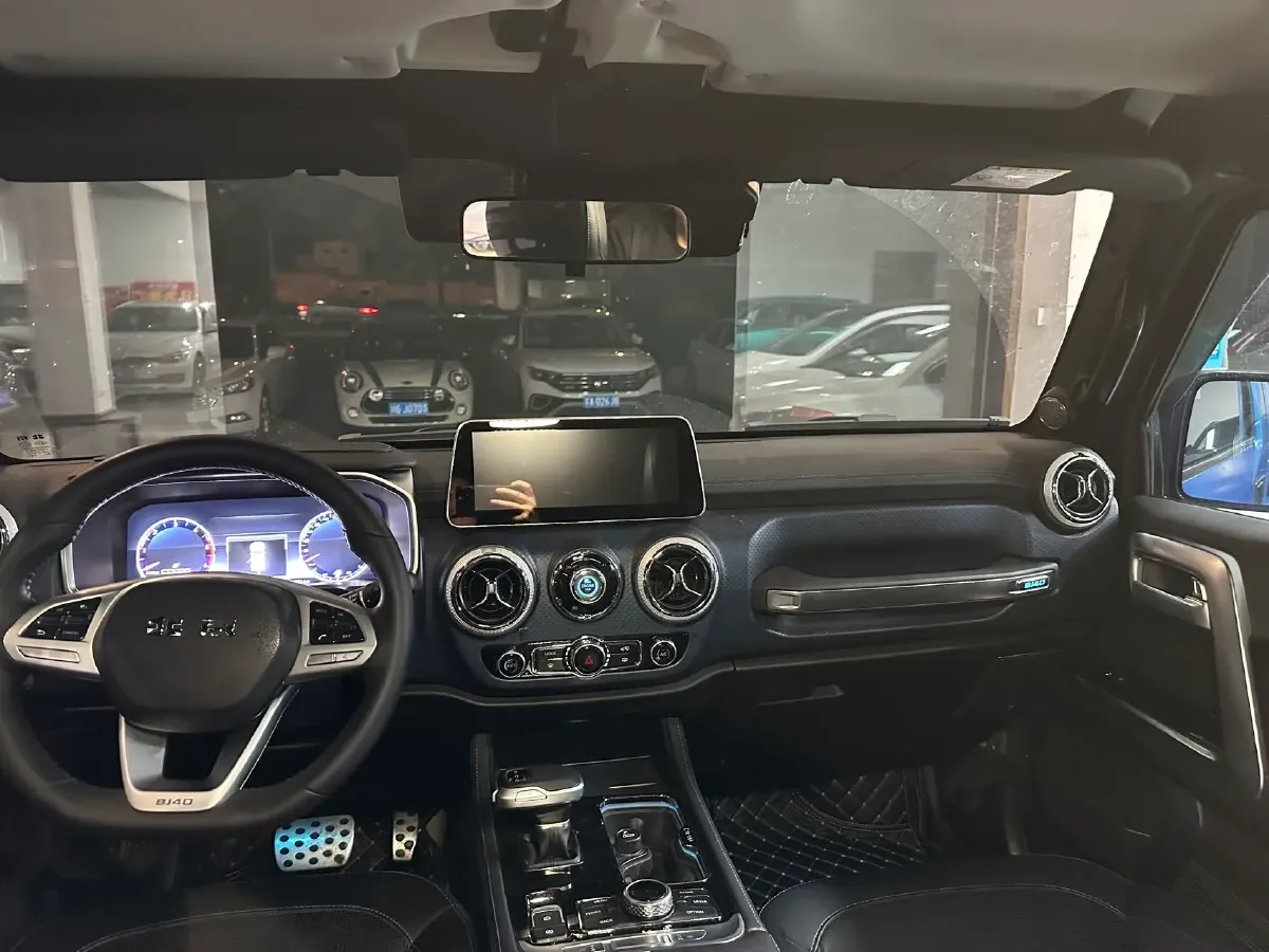 2021 Beijing BJ40 2.0T 163HP L4 8AT,autocango,china used car exporter,china ev exporter,chinese used car exporter,chinese used ev exporter