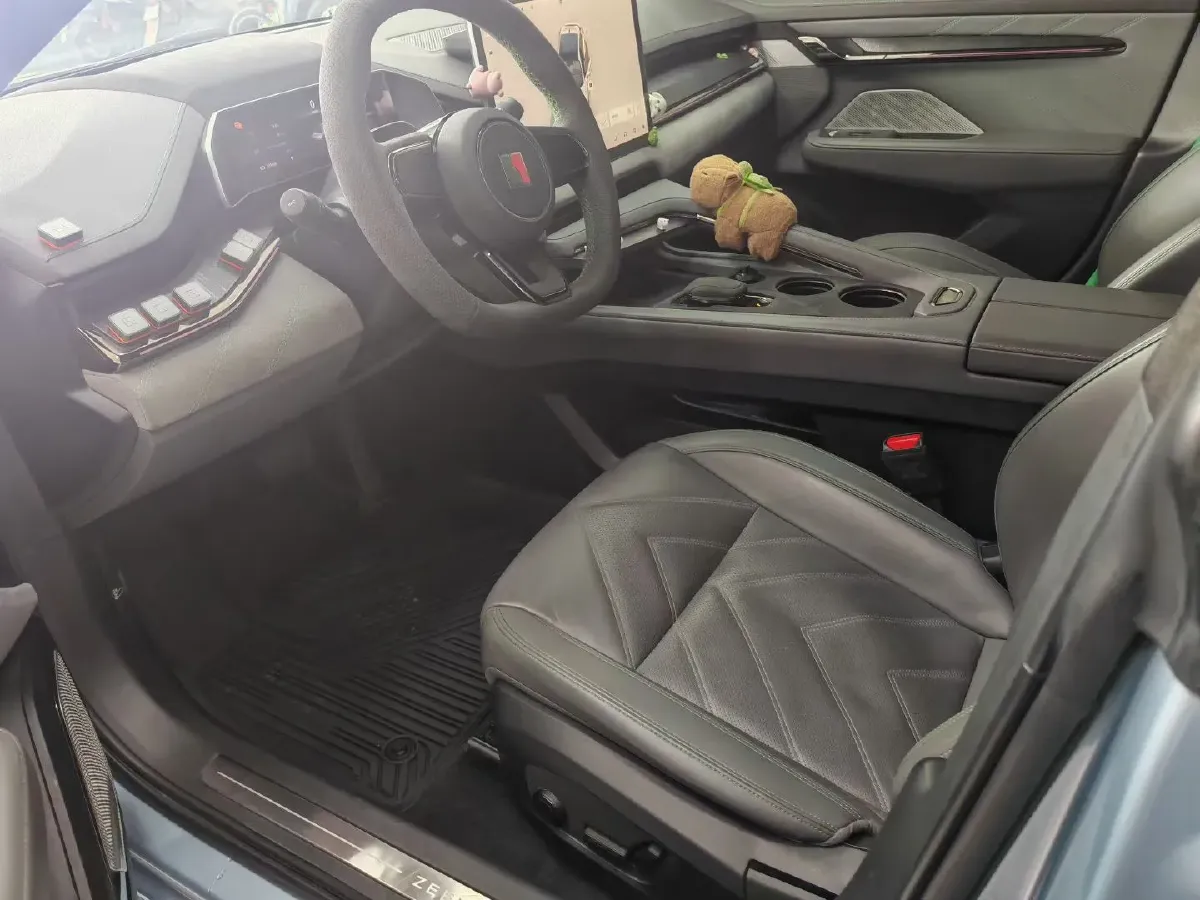 2021 Zeekr 001 BEV 100KWH,autocango,china used car exporter,china ev exporter,chinese used car exporter,chinese used ev exporter