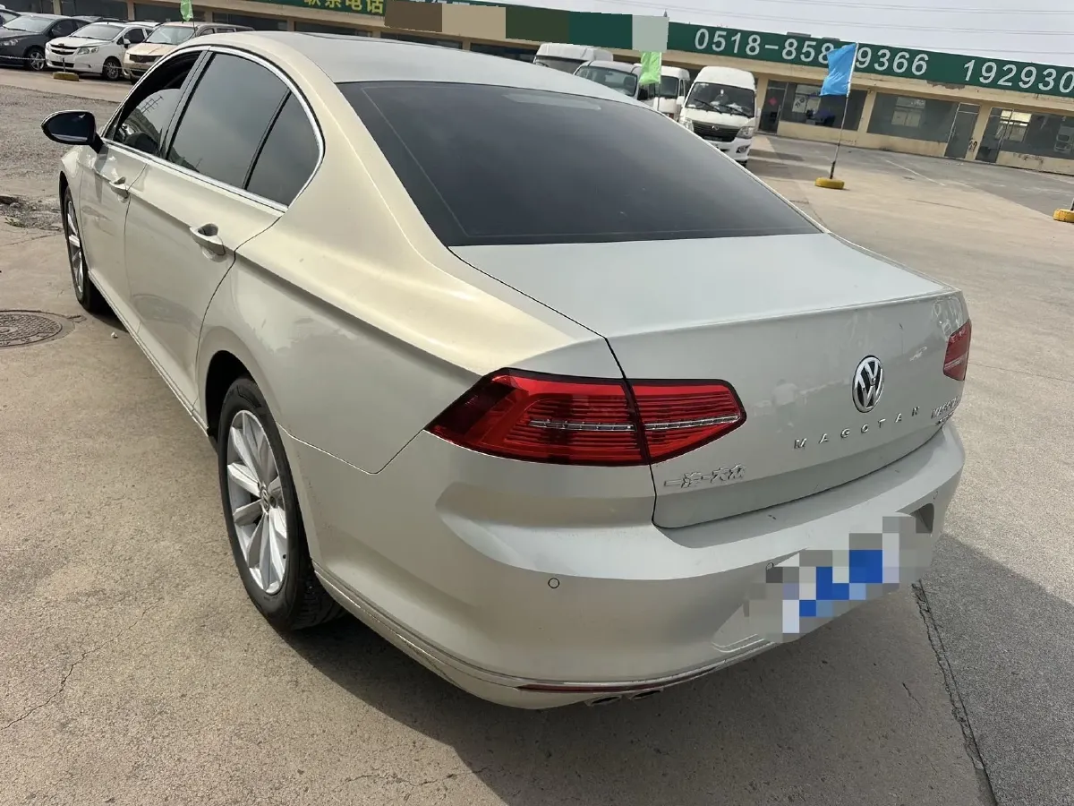 2017 Volkswagen Magotan 1.8T 180HP L4 7DCT,autocango,china used car exporter,china ev exporter,chinese used car exporter,chinese used ev exporter