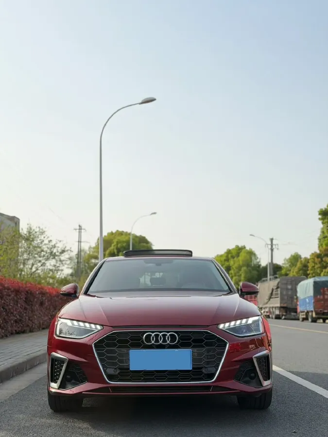 2020 Audi A4L 2.0T 190HP L4 7DCT,autocango,china used car exporter,china ev exporter,chinese used car exporter,chinese used ev exporter