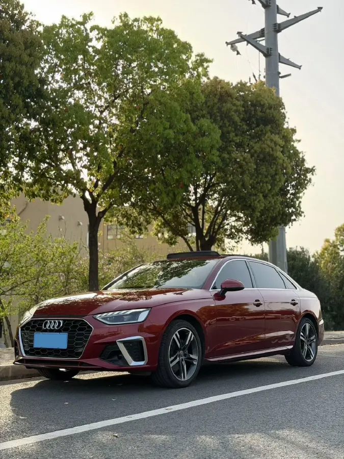 2020 Audi A4L 2.0T 190HP L4 7DCT,autocango,china used car exporter,china ev exporter,chinese used car exporter,chinese used ev exporter