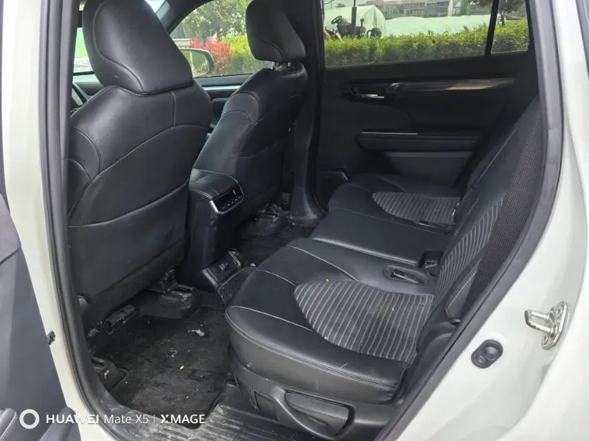 2022 Toyota Crown Kluger 2.0T 248HP L4 8AT,autocango,china used car exporter,china ev exporter,chinese used car exporter,chinese used ev exporter