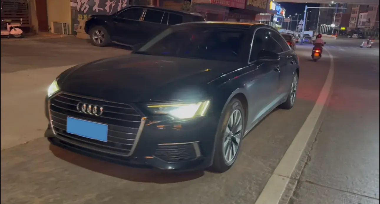 2020 Audi A6L 2.0T 224HP L4 7DCT,autocango,china used car exporter,china ev exporter,chinese used car exporter,chinese used ev exporter