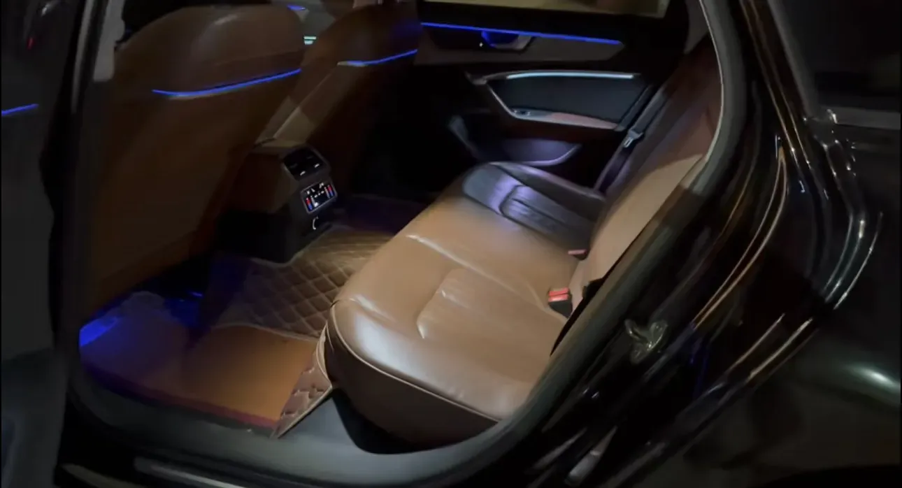 2020 Audi A6L 2.0T 224HP L4 7DCT,autocango,china used car exporter,china ev exporter,chinese used car exporter,chinese used ev exporter