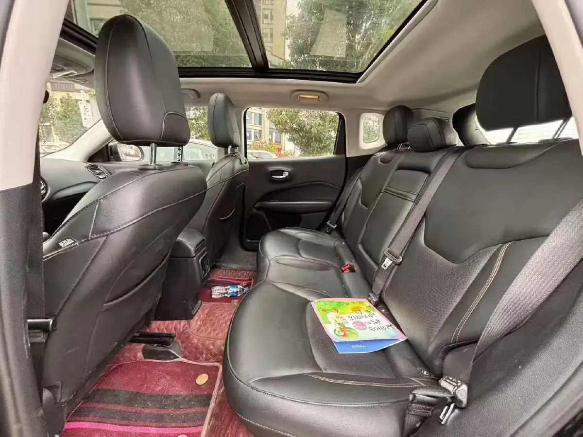 2019 Jeep Compass 1.3T 173HP L4 9AT,autocango,china used car exporter,china ev exporter,chinese used car exporter,chinese used ev exporter