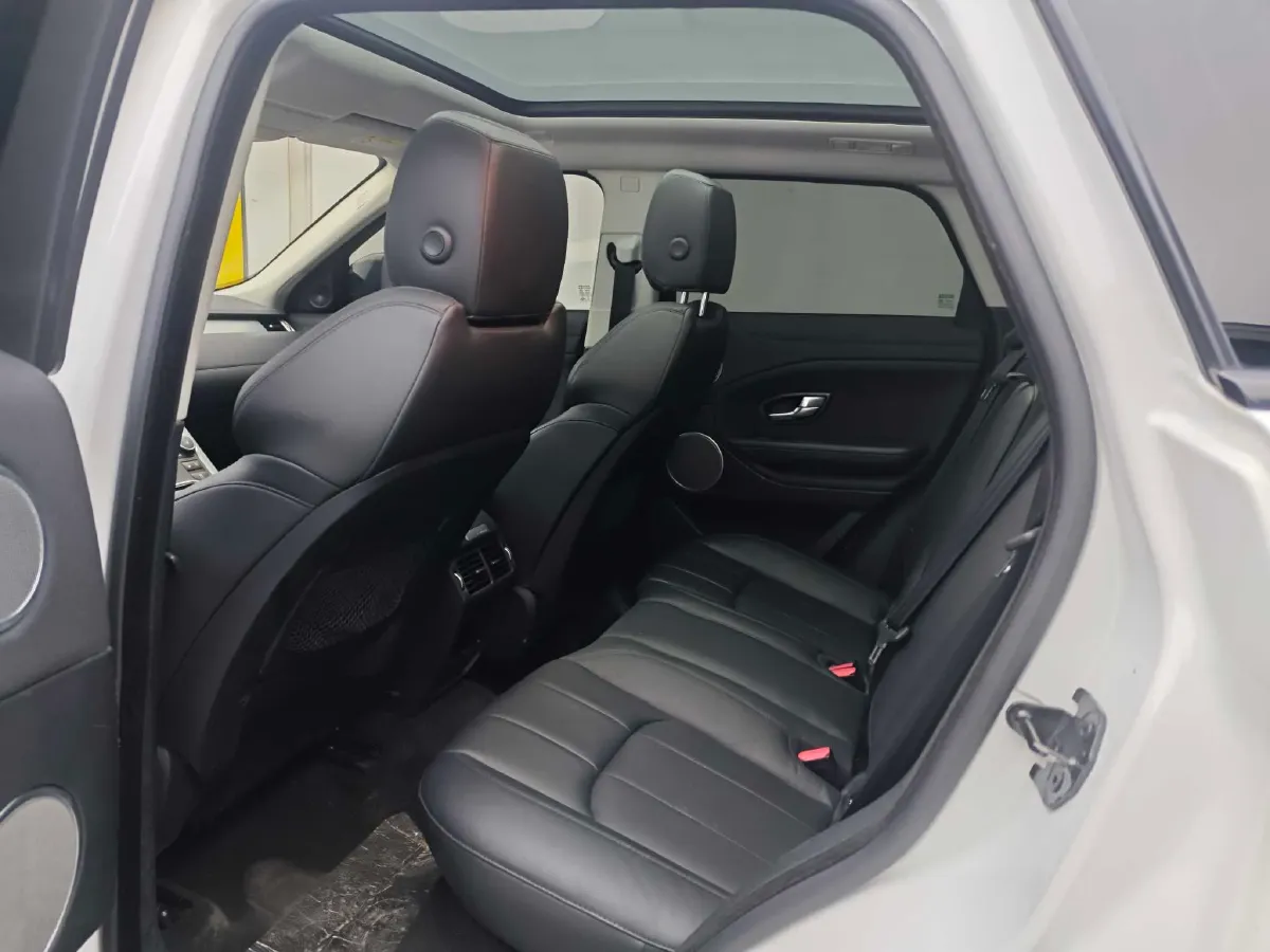 2018 Land Rover Range Rover Evoque 2.0T 241HP L4 9AT,autocango,china used car exporter,china ev exporter,chinese used car exporter,chinese used ev exporter