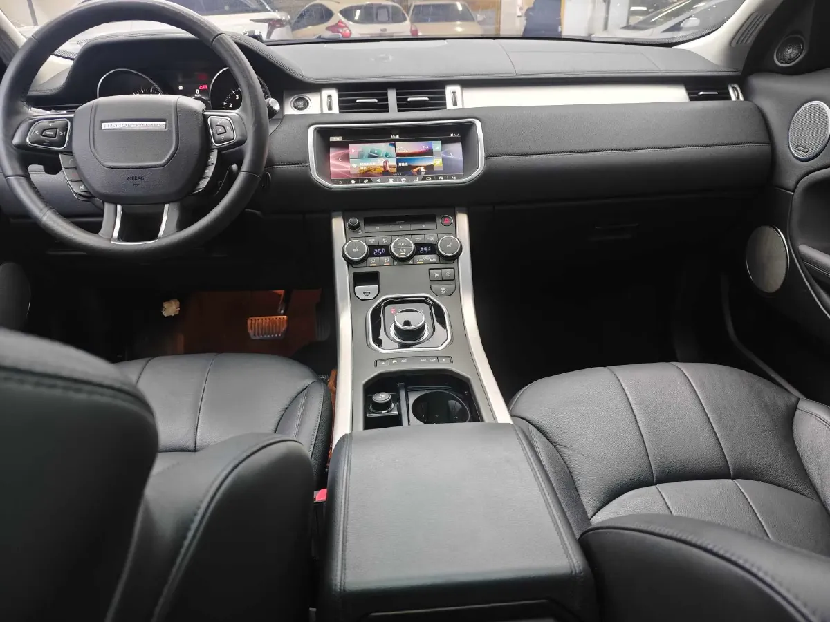2018 Land Rover Range Rover Evoque 2.0T 241HP L4 9AT,autocango,china used car exporter,china ev exporter,chinese used car exporter,chinese used ev exporter