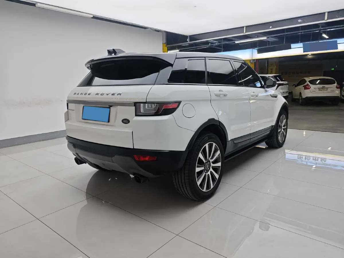 2018 Land Rover Range Rover Evoque 2.0T 241HP L4 9AT,autocango,china used car exporter,china ev exporter,chinese used car exporter,chinese used ev exporter