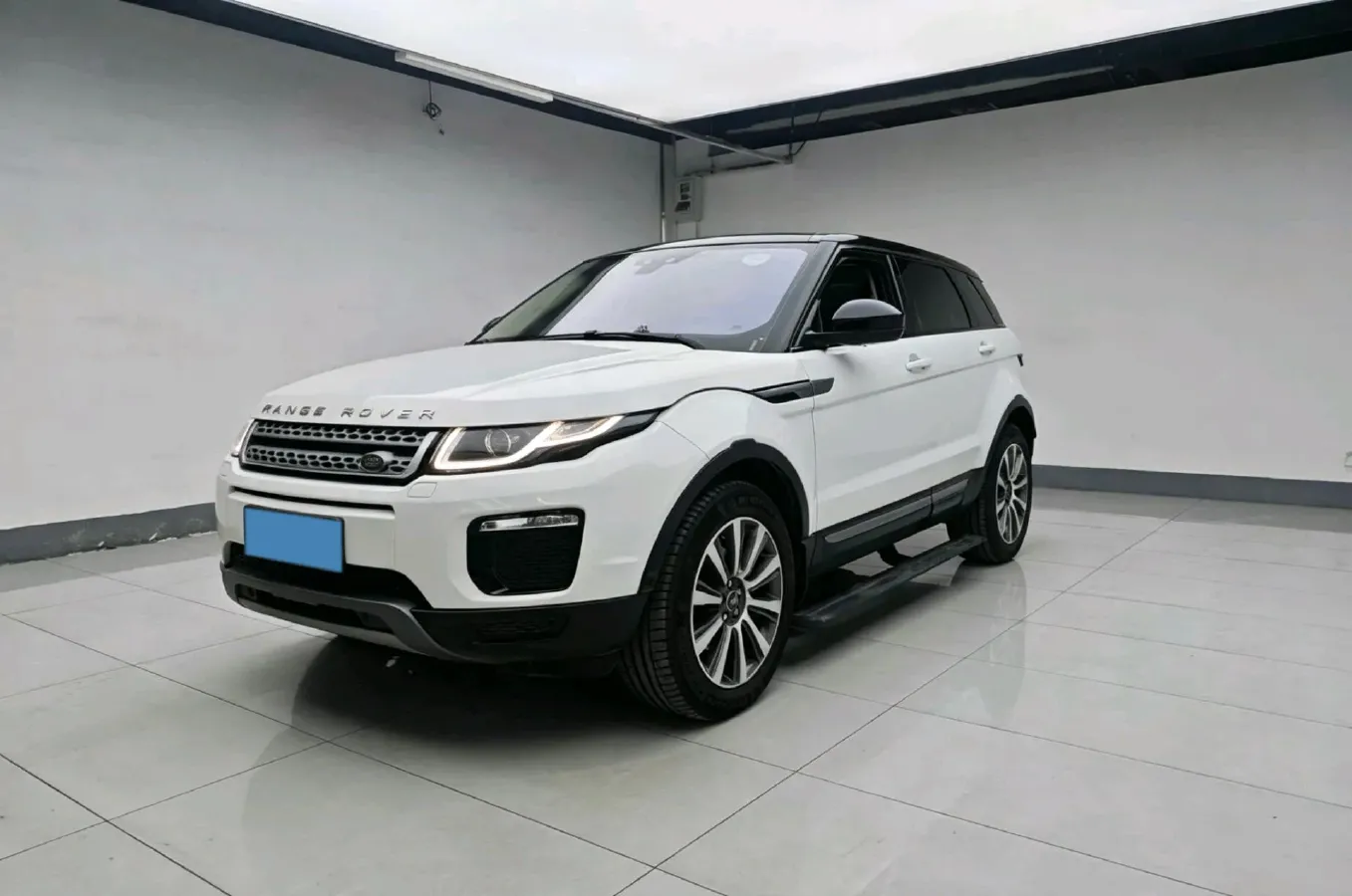 2018 Land Rover Range Rover Evoque 2.0T 241HP L4 9AT,autocango,china used car exporter,china ev exporter,chinese used car exporter,chinese used ev exporter