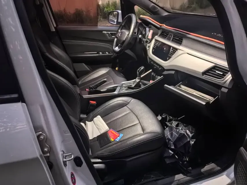 2020 Geely Vision X3 1.5L 109HP L4 CVT,autocango,china used car exporter,china ev exporter,chinese used car exporter,chinese used ev exporter