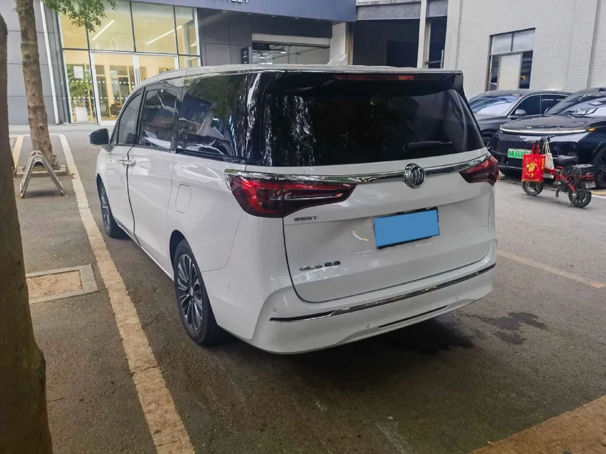 2020 Buick GL8 2.0T 237HP L4 9AT,autocango,china used car exporter,china ev exporter,chinese used car exporter,chinese used ev exporter