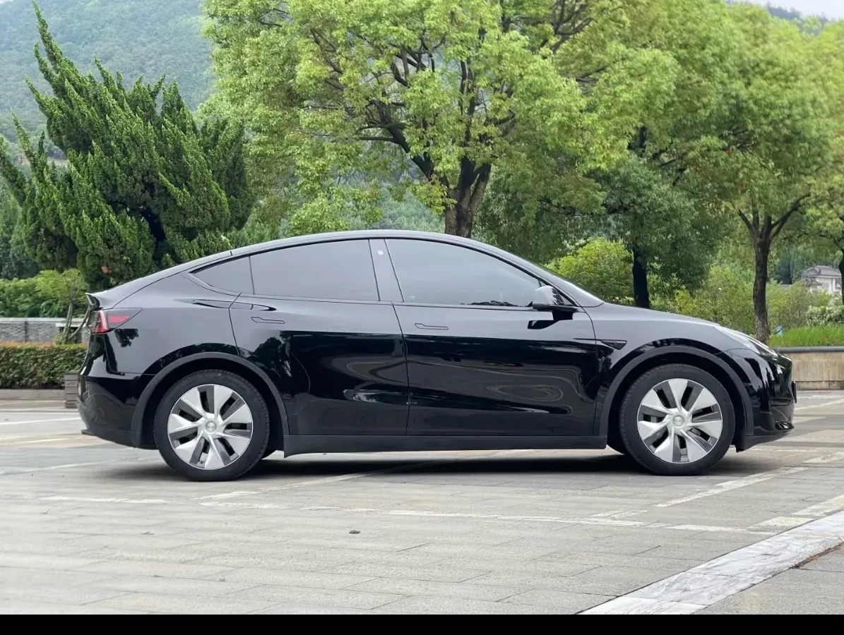 2022 Tesla Model Y BEV 60KWH,autocango,china used car exporter,china ev exporter,chinese used car exporter,chinese used ev exporter