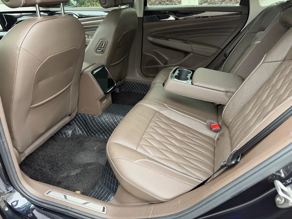 2019 Volvo V40 1.5T 152HP L4 6AT,autocango,china used car exporter,china ev exporter,chinese used car exporter,chinese used ev exporter