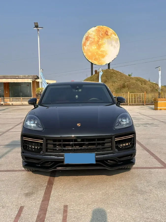 2023 Porsche Cayenne 3.0T 340HP V6 8AT,autocango,china used car exporter,china ev exporter,chinese used car exporter,chinese used ev exporter