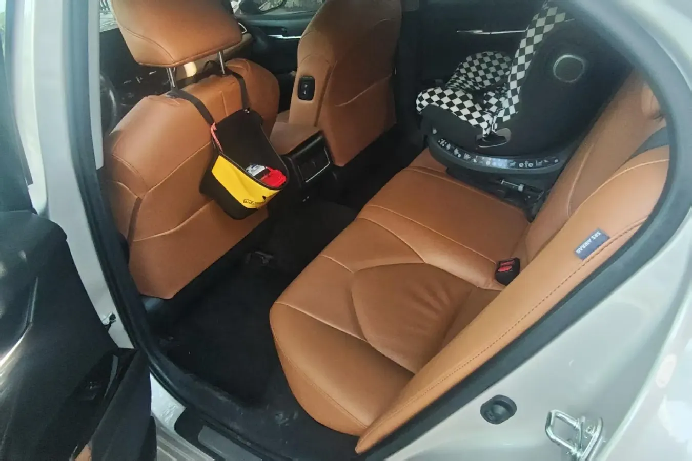 2021 Toyota Camry 2.0L 178HP L4 CVT,autocango,china used car exporter,china ev exporter,chinese used car exporter,chinese used ev exporter