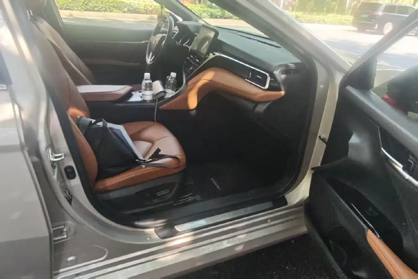 2021 Toyota Camry 2.0L 178HP L4 CVT,autocango,china used car exporter,china ev exporter,chinese used car exporter,chinese used ev exporter