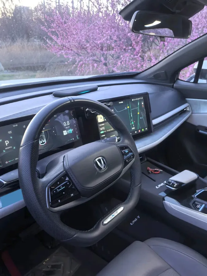 2023 ChangAn UNI-T 1.5T 188HP L4 7DCT,autocango,china used car exporter,china ev exporter,chinese used car exporter,chinese used ev exporter