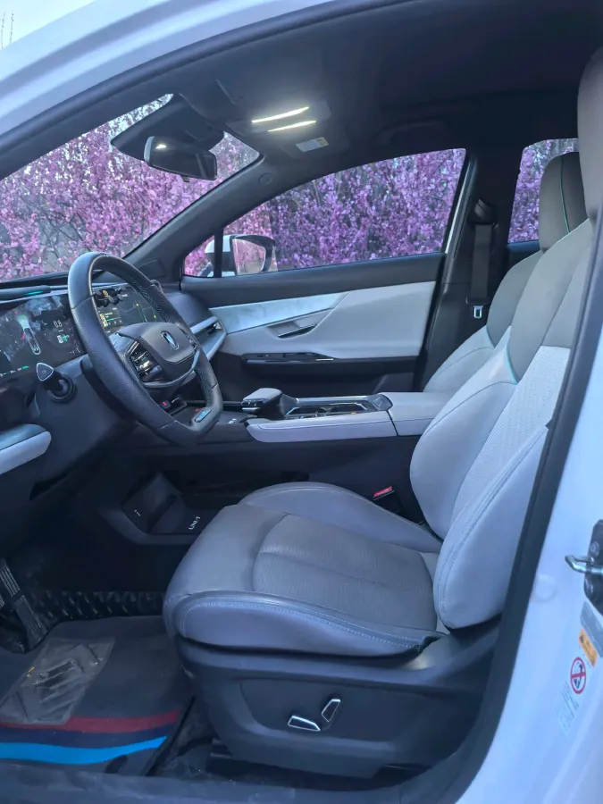 2023 ChangAn UNI-T 1.5T 188HP L4 7DCT,autocango,china used car exporter,china ev exporter,chinese used car exporter,chinese used ev exporter