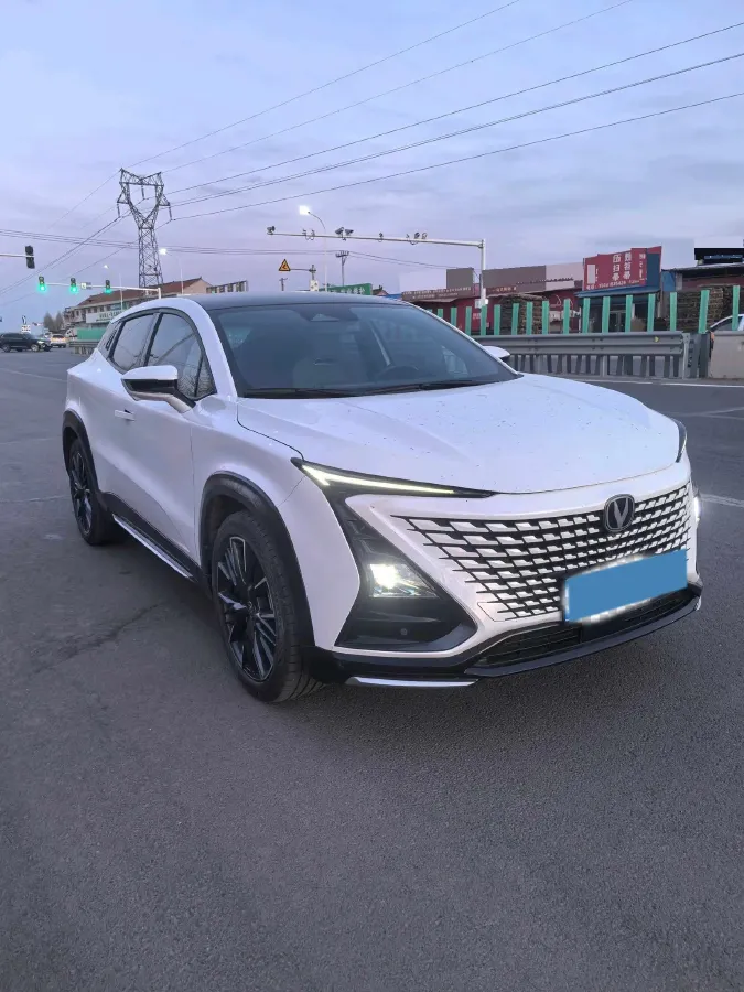 2023 ChangAn UNI-T 1.5T 188HP L4 7DCT,autocango,china used car exporter,china ev exporter,chinese used car exporter,chinese used ev exporter