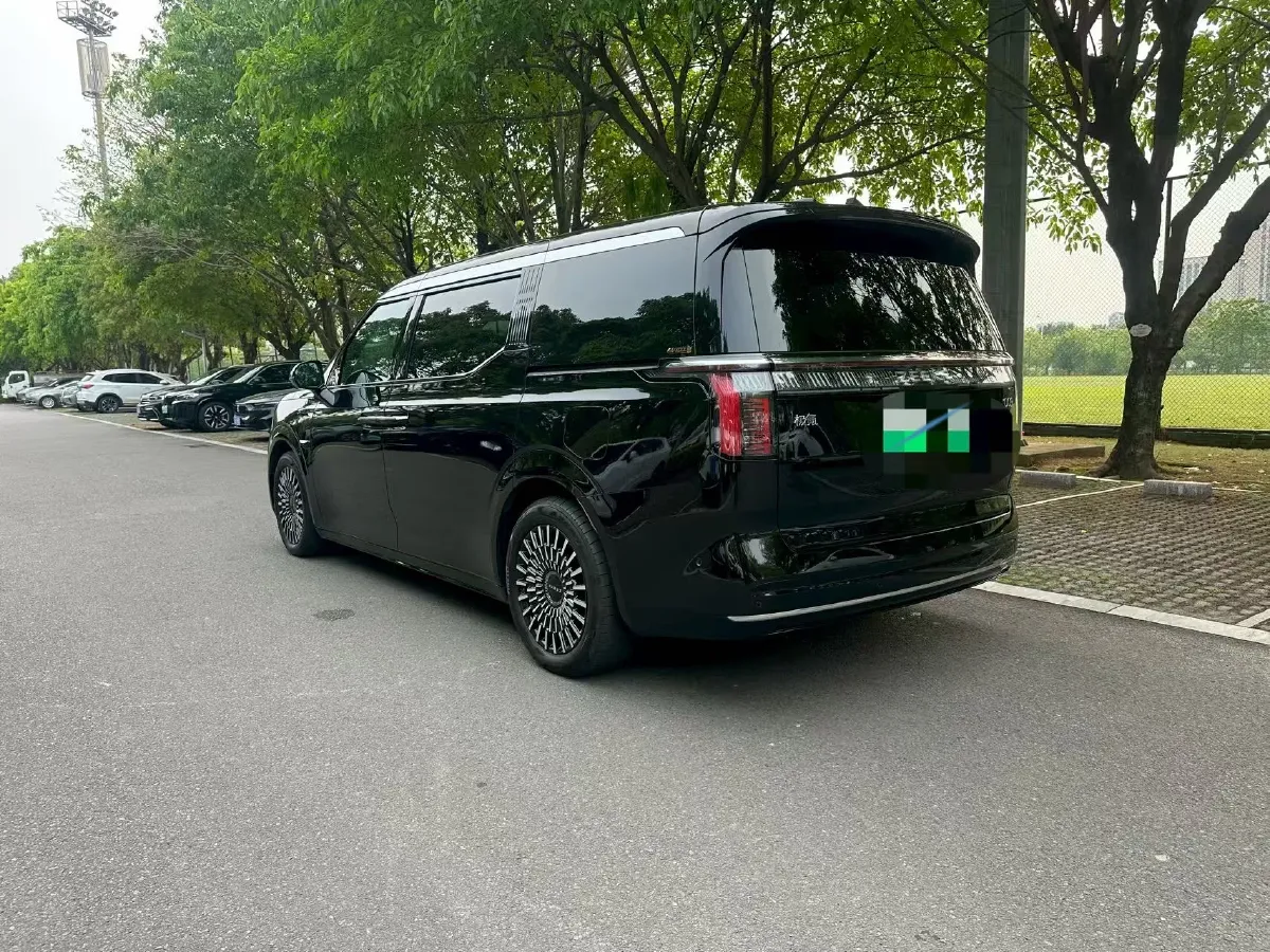 2024 Zeekr 009 BEV 140KWH,autocango,china used car exporter,china ev exporter,chinese used car exporter,chinese used ev exporter