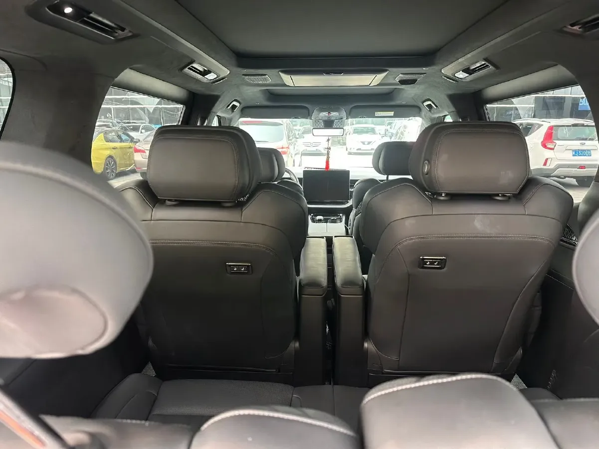 2024 Zeekr 009 BEV 140KWH,autocango,china used car exporter,china ev exporter,chinese used car exporter,chinese used ev exporter