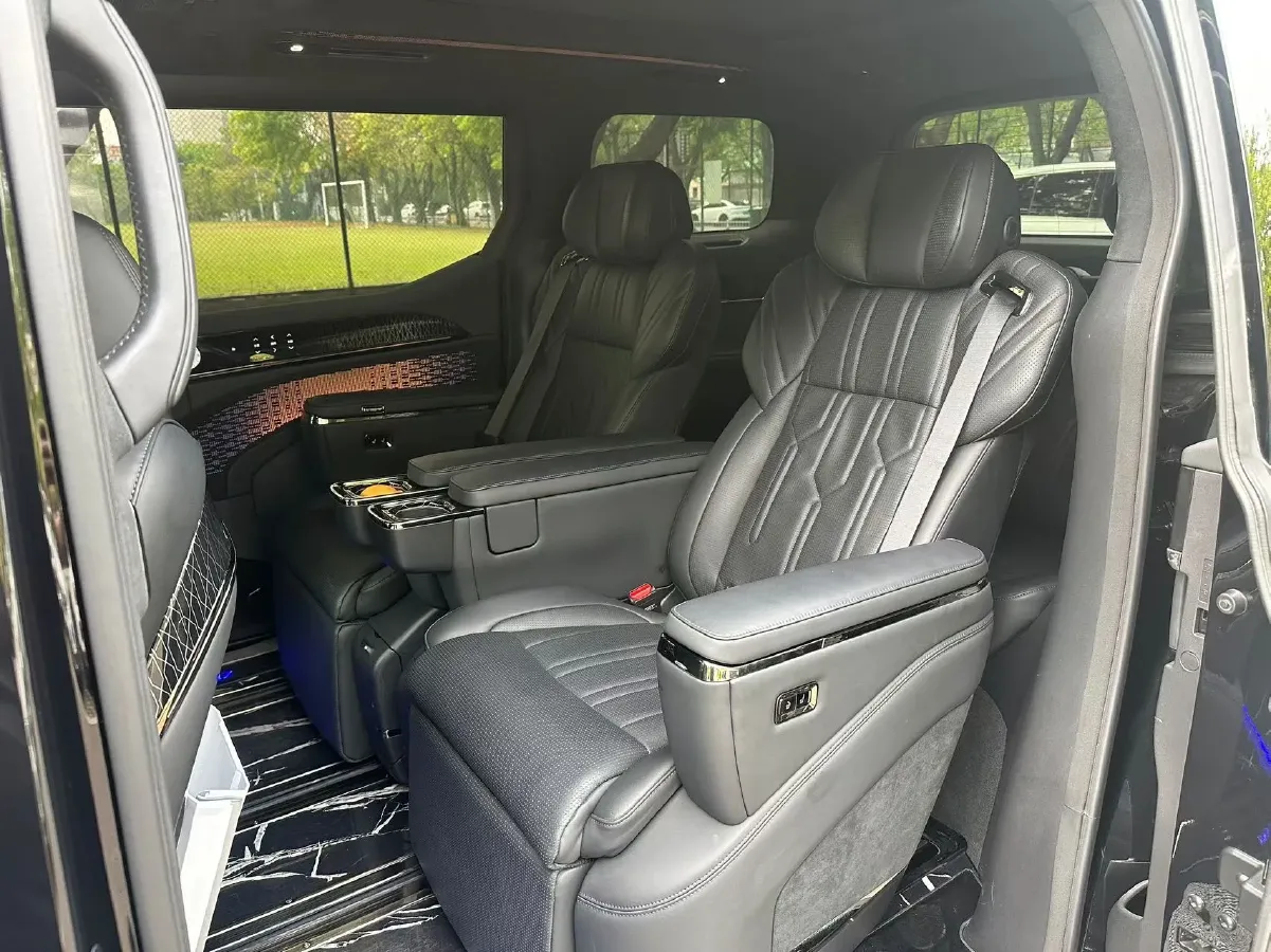 2024 Zeekr 009 BEV 140KWH,autocango,china used car exporter,china ev exporter,chinese used car exporter,chinese used ev exporter