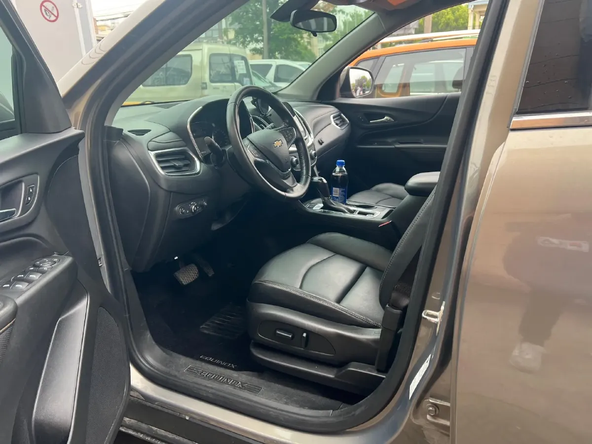 2018 Chevrolet Equinox 2.0T 260HP L4 9AT,autocango,china used car exporter,china ev exporter,chinese used car exporter,chinese used ev exporter