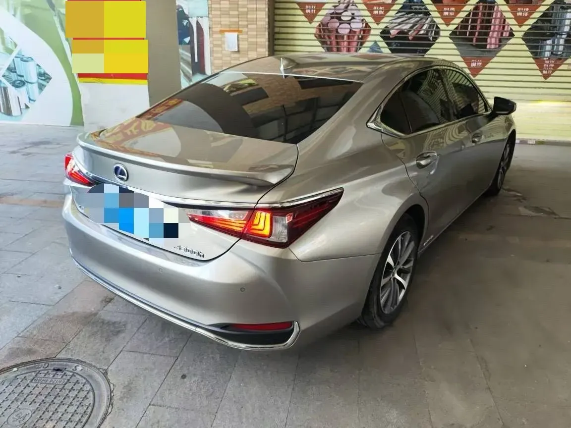 2020 Lexus ES 2.5L 178HP L4 E-CVT Hybrid,autocango,china used car exporter,china ev exporter,chinese used car exporter,chinese used ev exporter