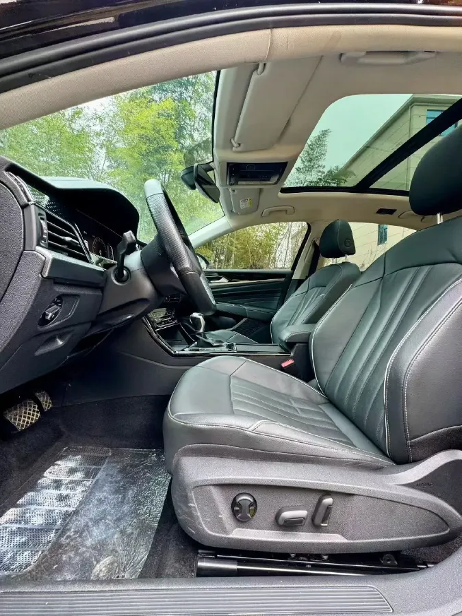 2022 Skoda Kodiak GT 2.0T 186HP L4 7DCT,autocango,china used car exporter,china ev exporter,chinese used car exporter,chinese used ev exporter