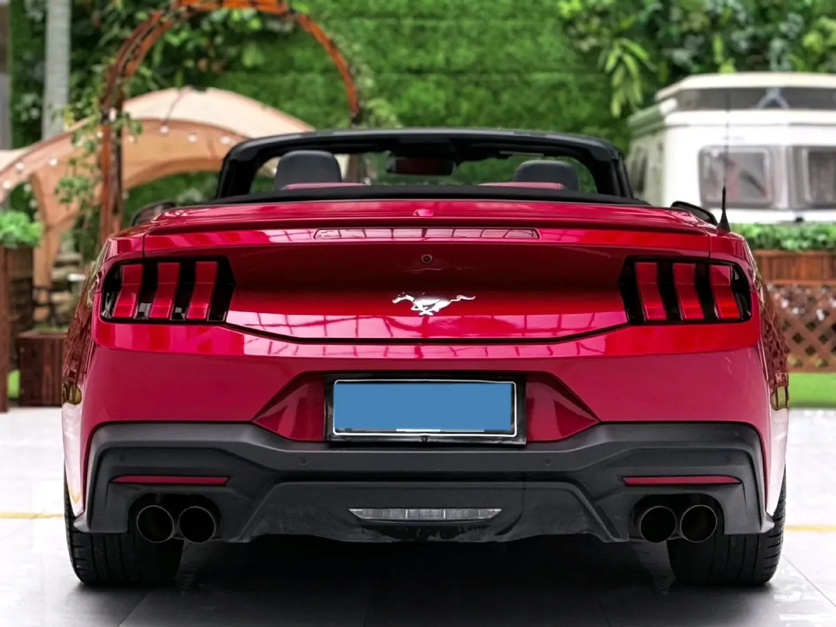2024 Ford Mustang 2.3T 299HP L4 10AT,autocango,china used car exporter,china ev exporter,chinese used car exporter,chinese used ev exporter