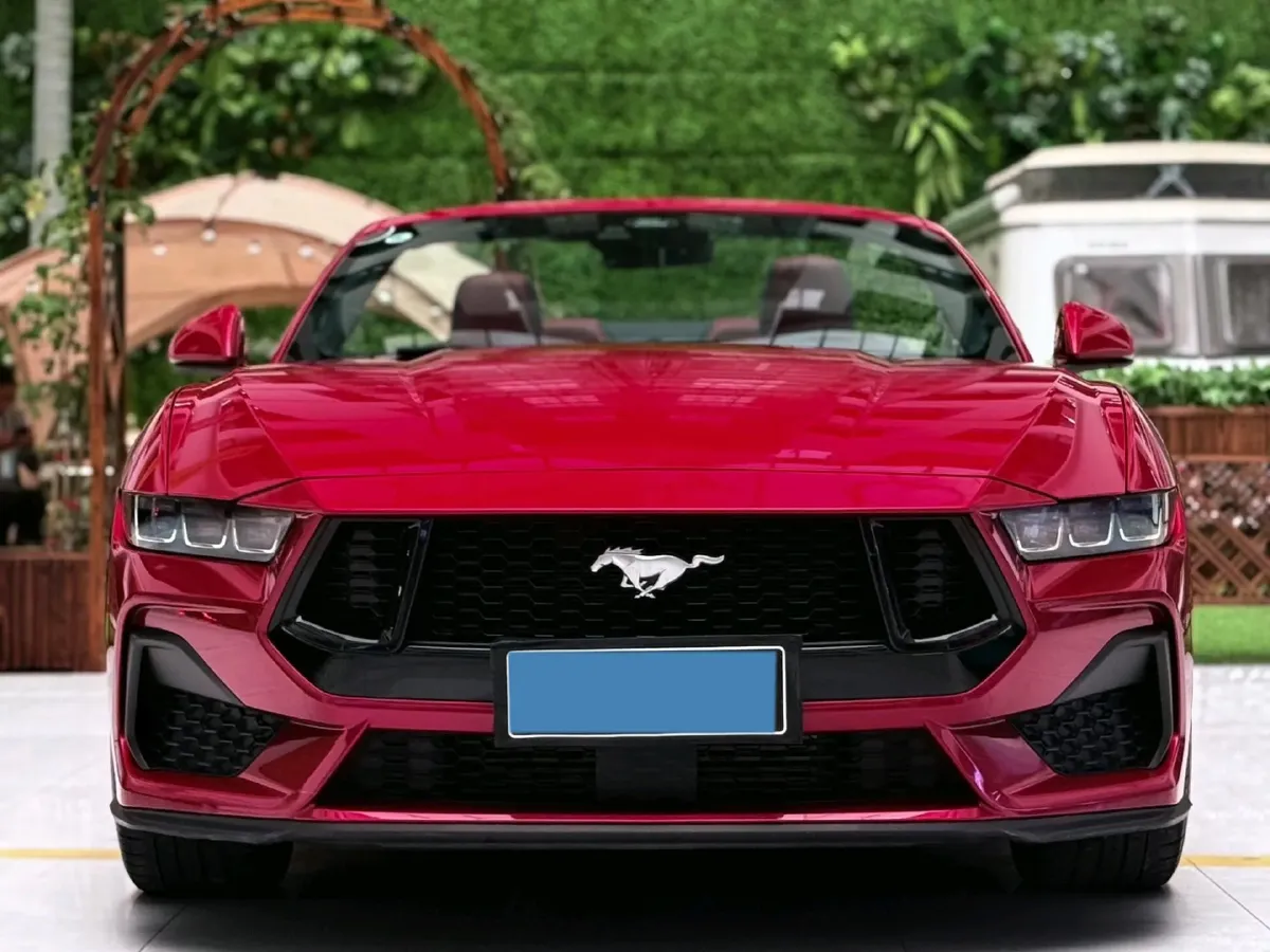 2024 Ford Mustang 2.3T 299HP L4 10AT,autocango,china used car exporter,china ev exporter,chinese used car exporter,chinese used ev exporter
