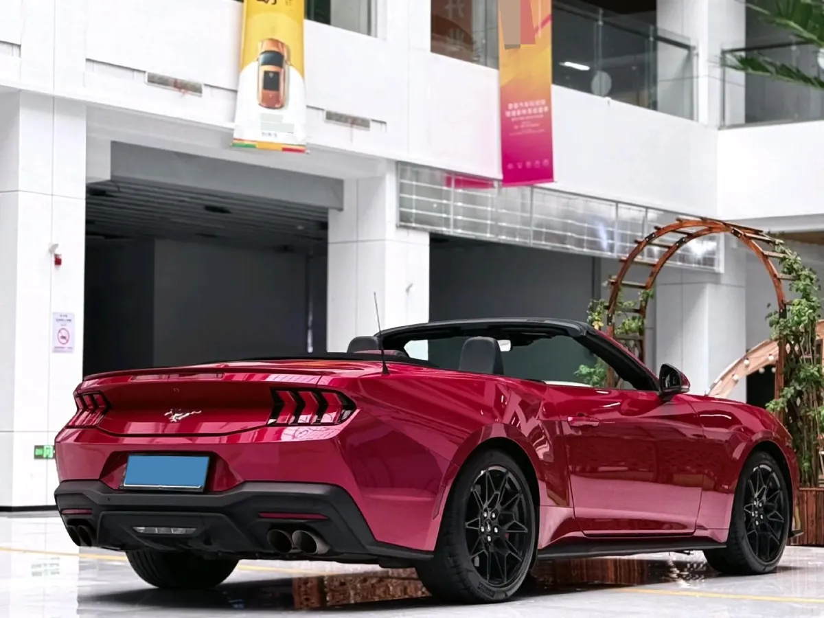 2024 Ford Mustang 2.3T 299HP L4 10AT,autocango,china used car exporter,china ev exporter,chinese used car exporter,chinese used ev exporter