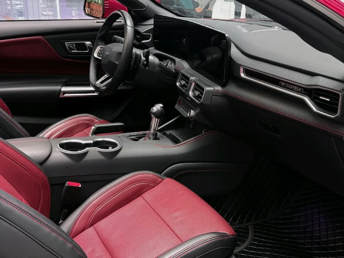 2024 Ford Mustang 2.3T 299HP L4 10AT,autocango,china used car exporter,china ev exporter,chinese used car exporter,chinese used ev exporter