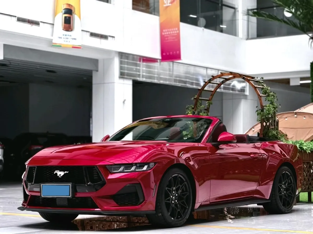 2024 Ford Mustang 2.3T 299HP L4 10AT,autocango,china used car exporter,china ev exporter,chinese used car exporter,chinese used ev exporter